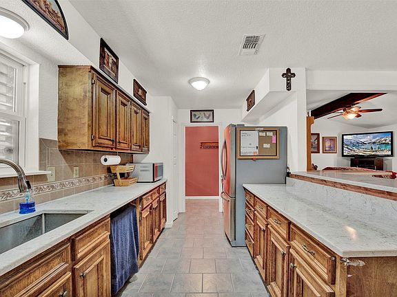 2nd image of 7207 Avenue D 1/2