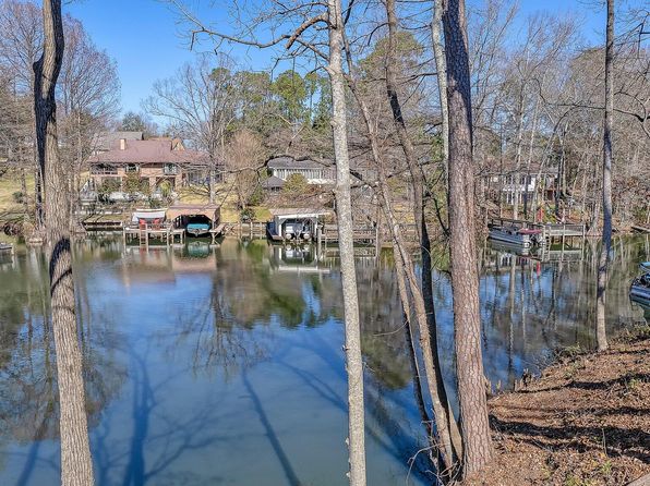 106 Broad River Dr, Santee, SC 29142