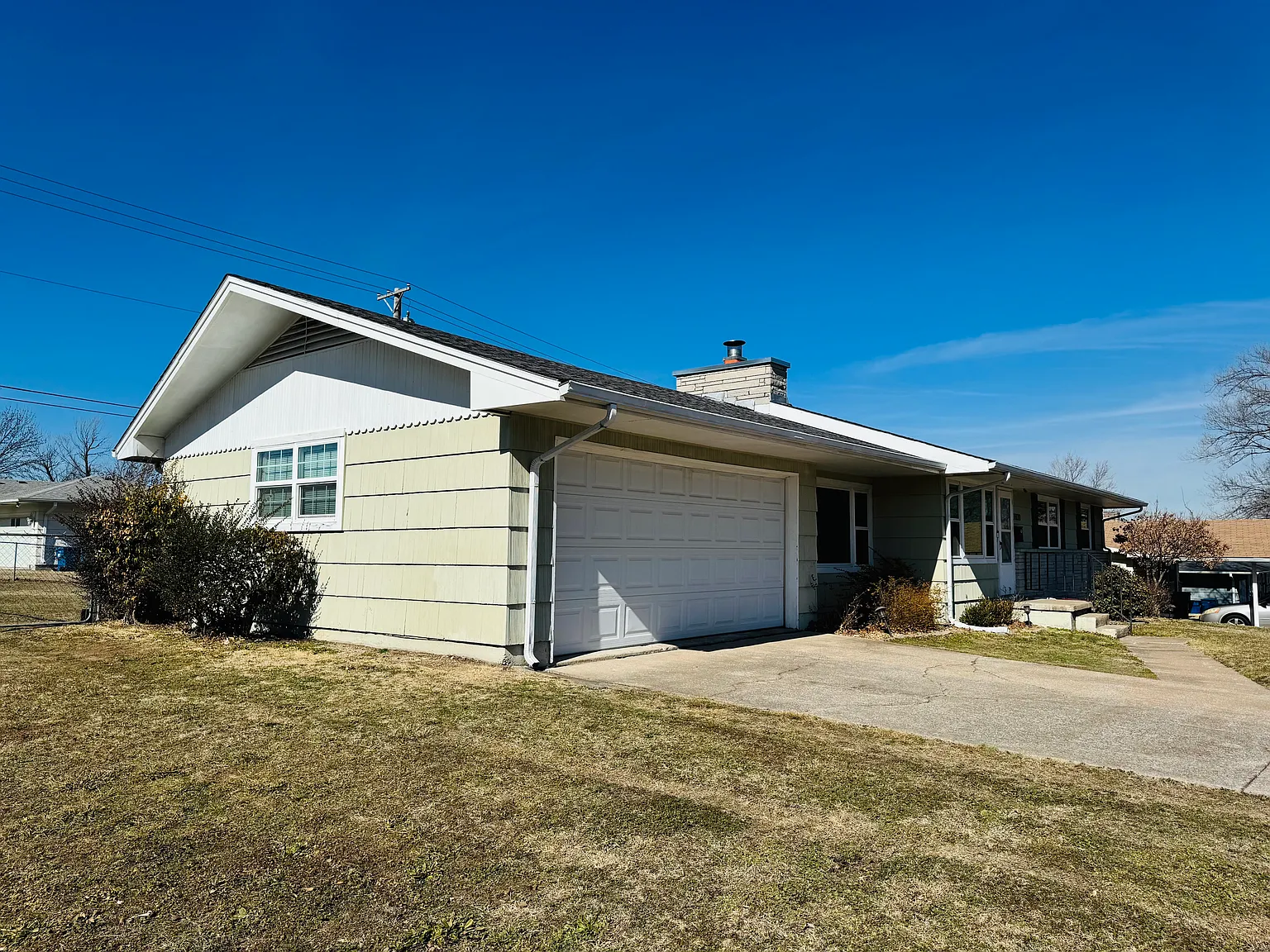 3 bed, 1550 sqft, $1,600 — Photo 2