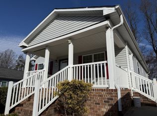 4967 Trent Hill Dr, Winston Salem, NC 27105