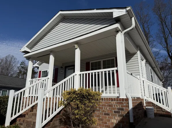 4967 Trent Hill Dr, Winston Salem, NC 27105
