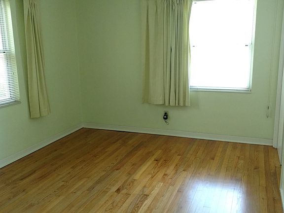 4th image of 220 63rd St N