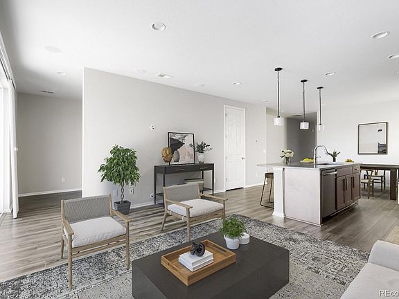 2nd image of 10526 Akron Street