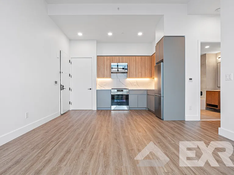 2230 Cropsey Ave #2605 — Photo 3