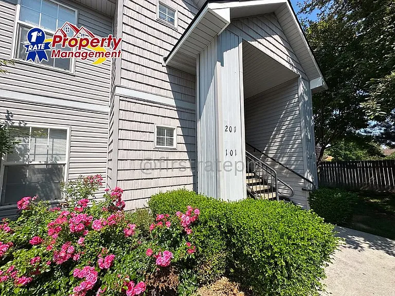 11884 W Cloverbrook Ln #201 — Photo 2