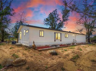 5567 Gorgonio Rd, Phelan, CA 92371