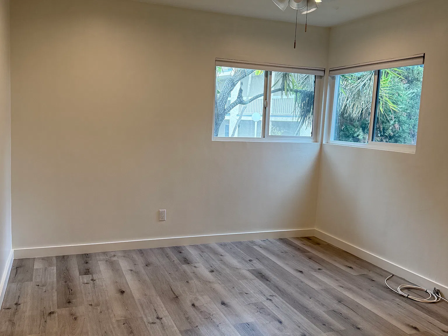 3 bed, 1300 sqft, $3,200 — Photo 4