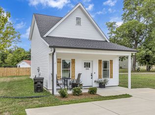 106 Eno Rd, Dickson, TN 37055