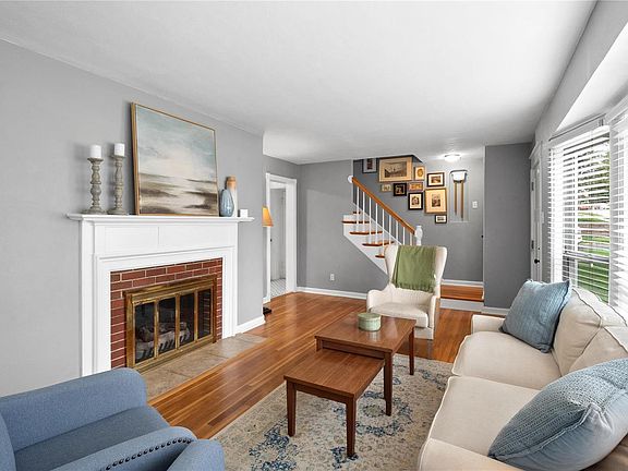 5th image of 928 Leawood Dr
