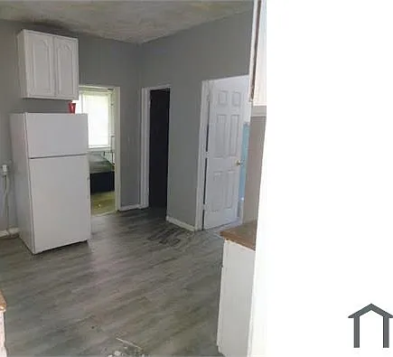 11710 S Wallace St — Photo 3
