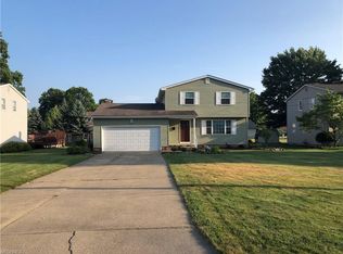 4571 Deopham Green Dr, Austintown, OH
