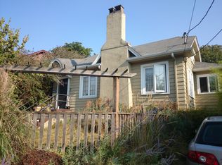 910 N 87th St, Seattle, WA 98103