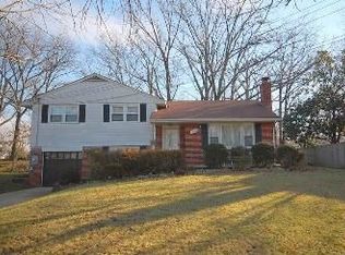 5401 Blacksburg Rd, Springfield, VA 22151