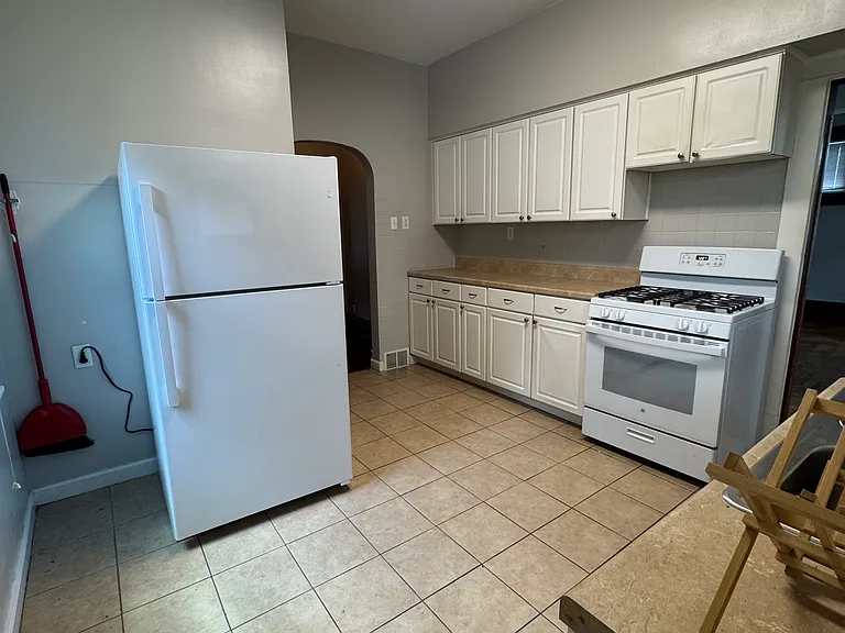 1101 Indiana Ave #1 — Photo 1