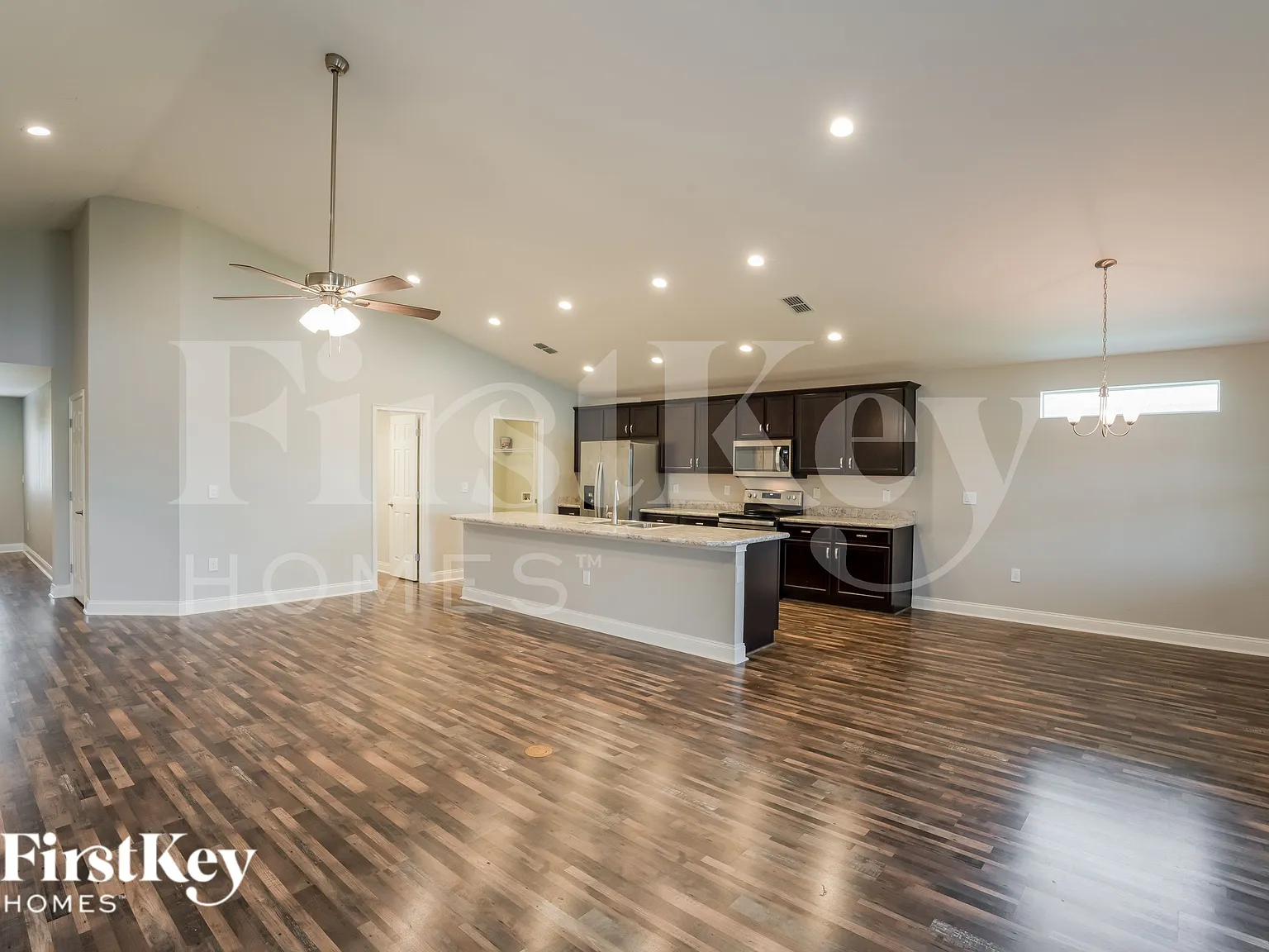 4 bed, 2.0 bath, 2094 sqft, $2,805 — Photo 2
