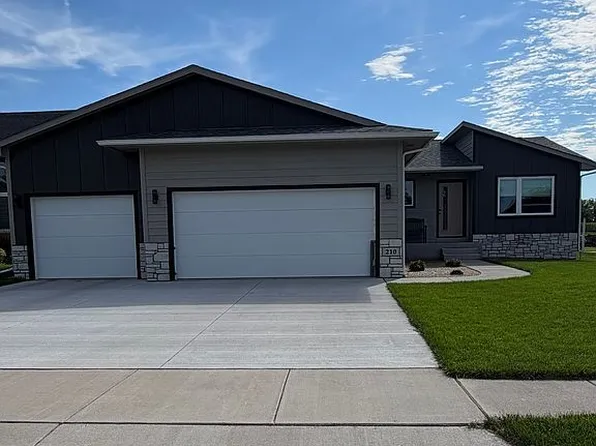 210 N Everest Ave, Tea, SD 57064