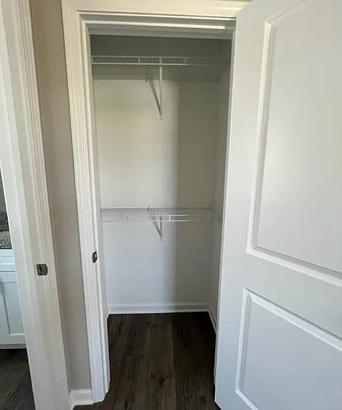 224 Tara Ct — Photo 10