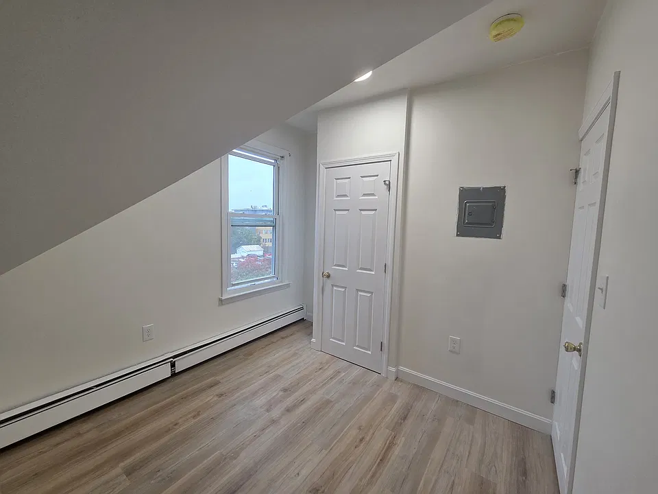 34 Broadway #6