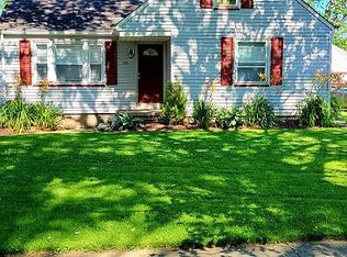 381 Penfield Ave, Elyria, OH 44035