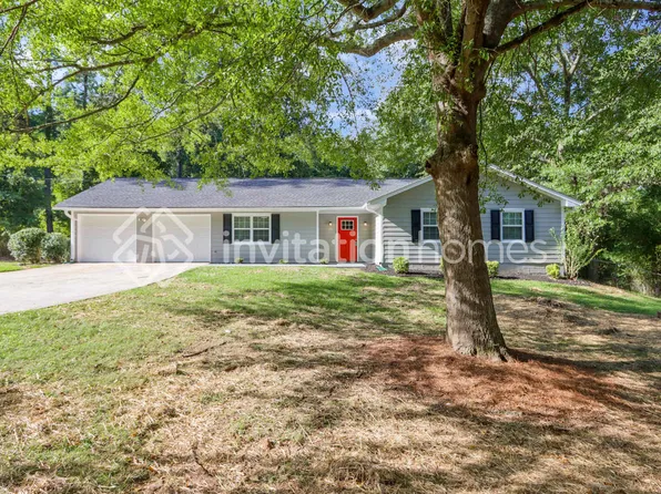 3487 Bramblevine Cir, Lithonia, GA 30038