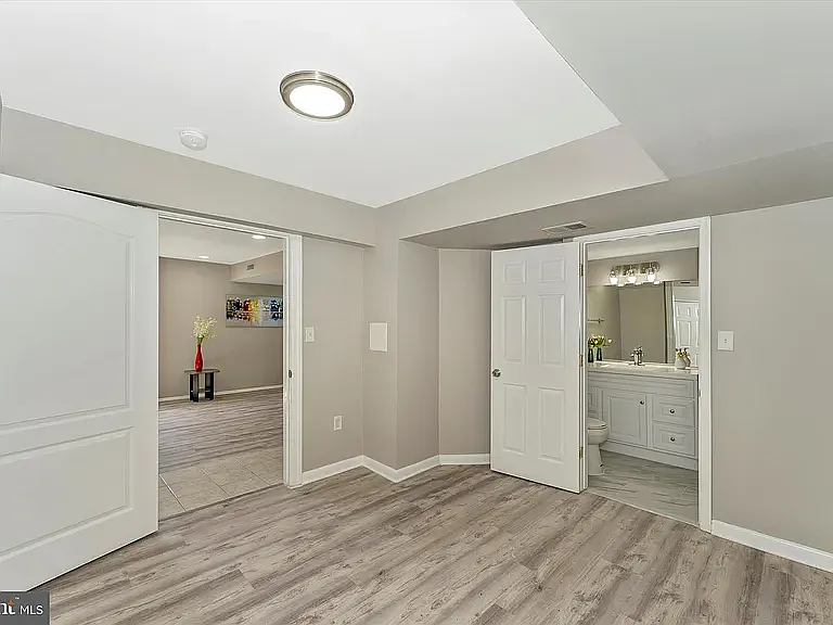 10704 Woodlawn Blvd — Photo 4