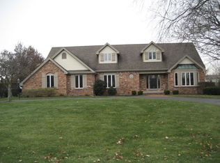 25743 Willowbend Rd, Perrysburg, OH 43551