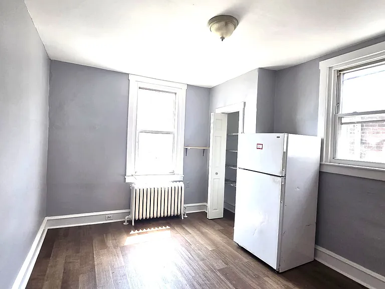 1220 Pratt St #2 — Photo 4