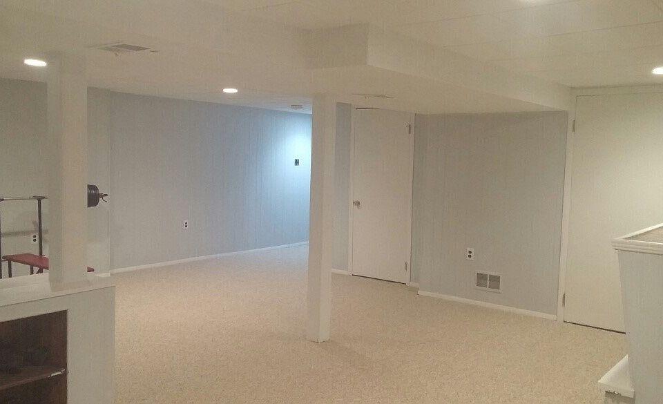 2nd image of 4 Pine Glen Ln