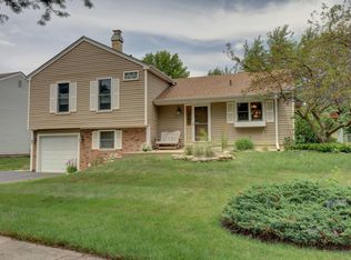 295 Hill Ave, Bartlett, IL