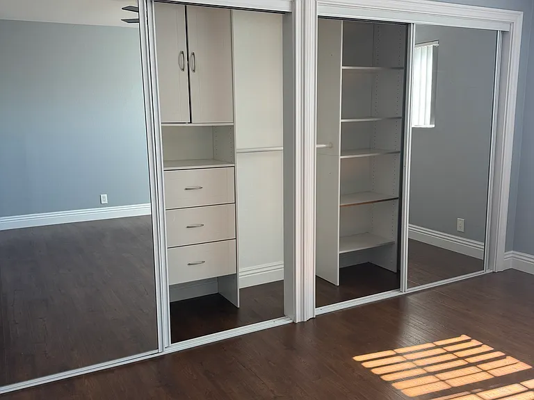 916 S Sherbourne Dr #205 — Photo 22