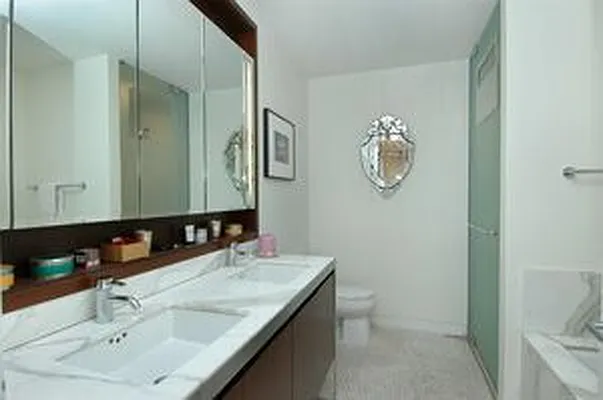 Rented by Douglas Elliman | media 28