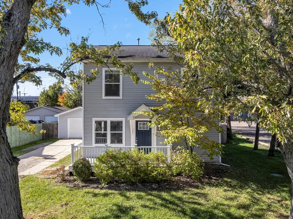 407 N Harris St, Saline, MI 48176
