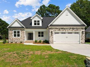 532 Falling Water Rd, Spring Lake, NC 28390