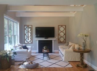 42 Tallant Rd, Pelham, NH 03076