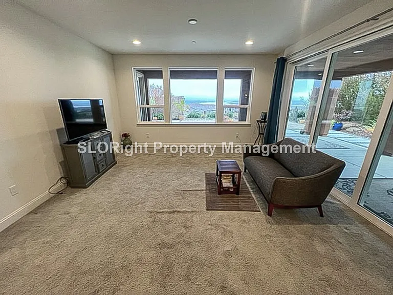 1514 Eucalyptus Rd — Photo 3
