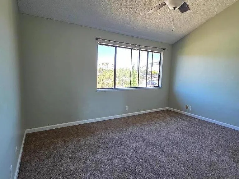 1884 Cherokee Dr #4 — Photo 9