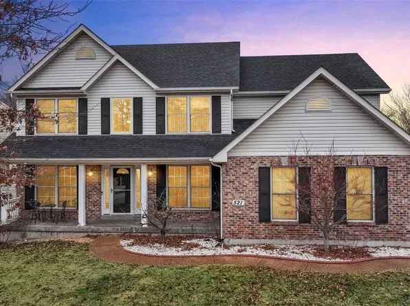521 Lankin Dr, Saint Charles, MO 63304
