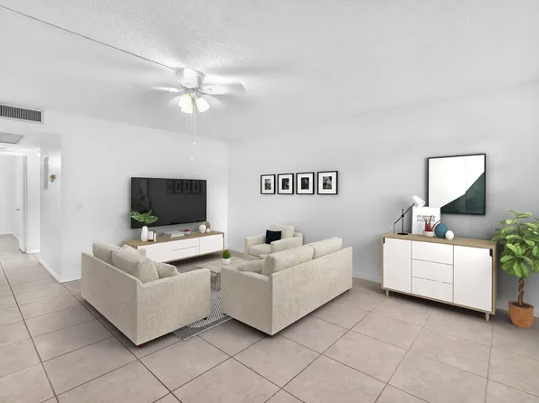 13475 SW 9th Street #105, Pembroke Pines, FL 33027