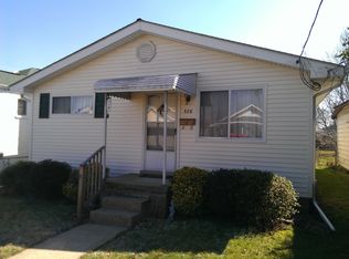 526 19th St, Dunbar, WV 25064