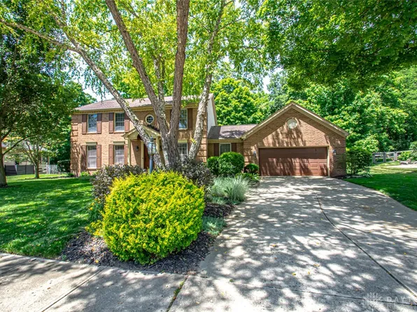 6749 Penridge Dr, Centerville, OH 45459