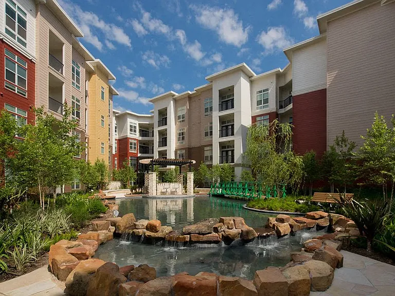 The Belvedere at Springwoods Village Apartments — Photo 29