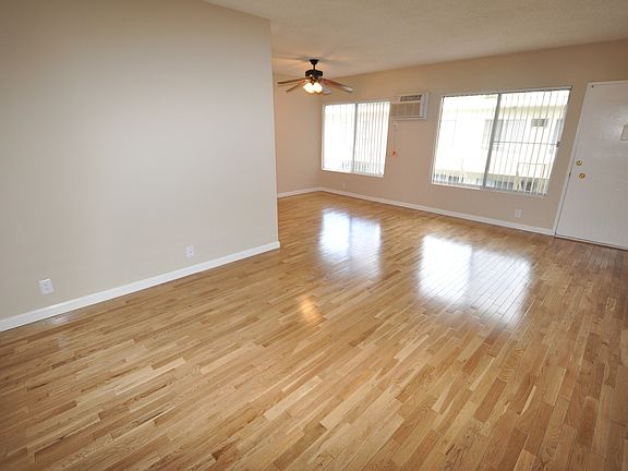 5th image of 12050 Tiara St #18272218