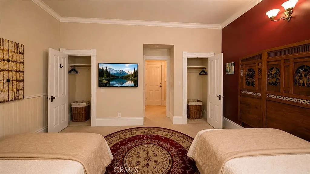 2 bed, 195 sqft, $2,480 — Photo 2