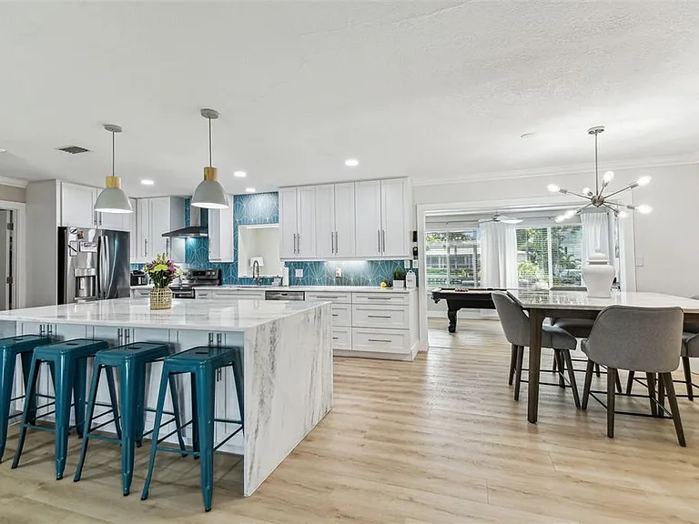 3922 Fontainebleau Dr — Photo 11