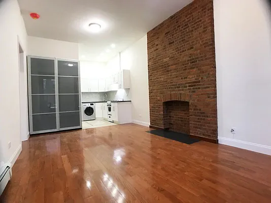 Rented by Bohemia Realty Group | media 2