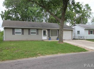 507 Bess St, Washington, IL 61571