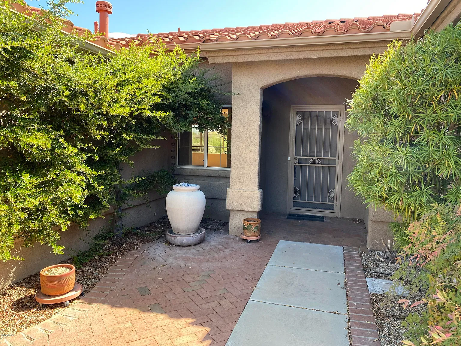 2 bed, 2.0 bath, 1728 sqft, $2,800 — Photo 3