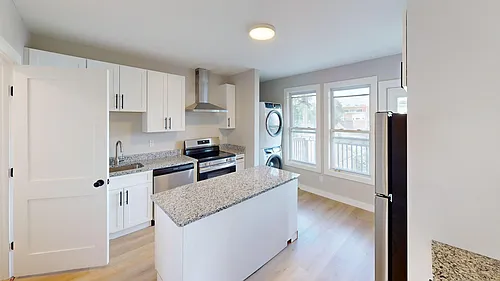 192 Paris St #3 Photo 1