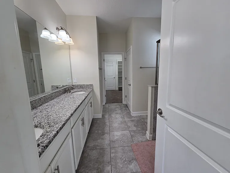 4618 Saint Bernard Dr — Photo 7