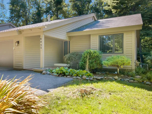 6455 Mission Rdg, Traverse City, MI 49686